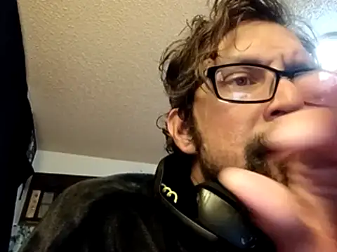 Snapshot of Johndis805 chatting on October 28, 10:30 am Johndis805 online show from October 28, 10:30 am