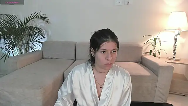 Hannah Jonhson online show from February 28, 3:51 am