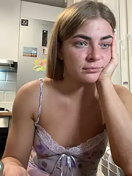 Donna Sun online show from March 1, 11:15 pm