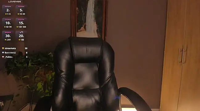 eilynxx online show from February 2, 3:10 am