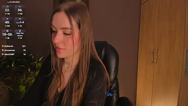 eilynxx online show from February 13, 1:50 am