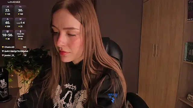 eilynxx online show from March 7, 3:51 am