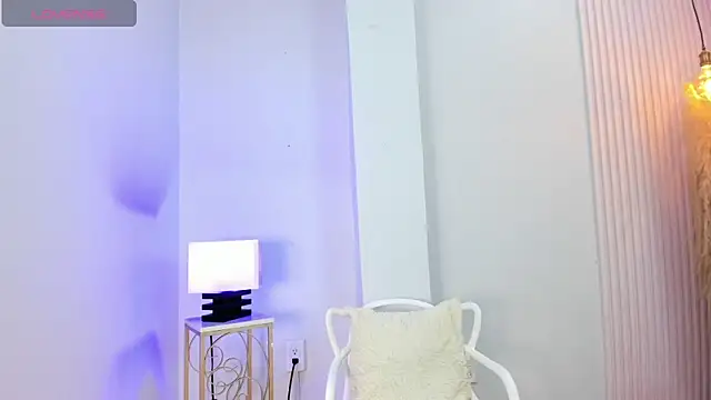 alana rossetti online show from February 28, 8:32 pm