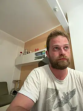 Snapshot of Sborratore1092 chatting on May 10, 3:50 pm Sborratore1092 online show from May 10, 3:50 pm