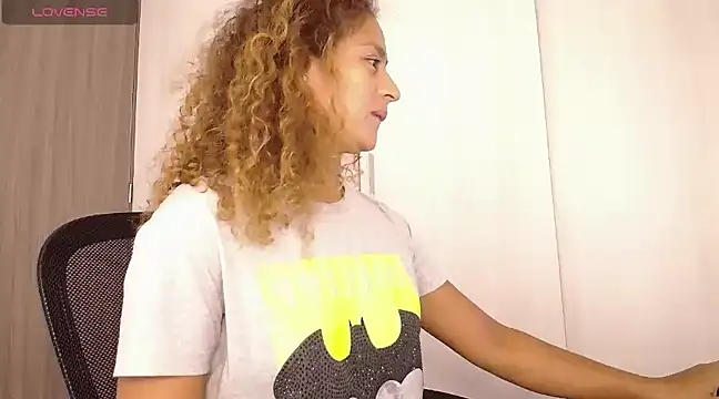 Snapshot of Zoedaniels chatting on January 30, 5:49 pm Zoedaniels online show from January 30, 5:49 pm