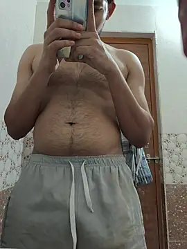 Snapshot of randit7 chatting on February 8, 6:28 am randit7 online show from February 8, 6:28 am