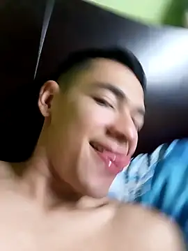 Snapshot of andresiito203 chatting on January 23, 5:35 am andresiito203 online show from January 23, 5:35 am