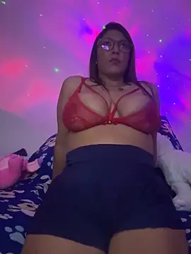 Snapshot of ALEXANDRA95 chatting on February 6, 4:31 am ALEXANDRA95 online show from February 6, 4:31 am