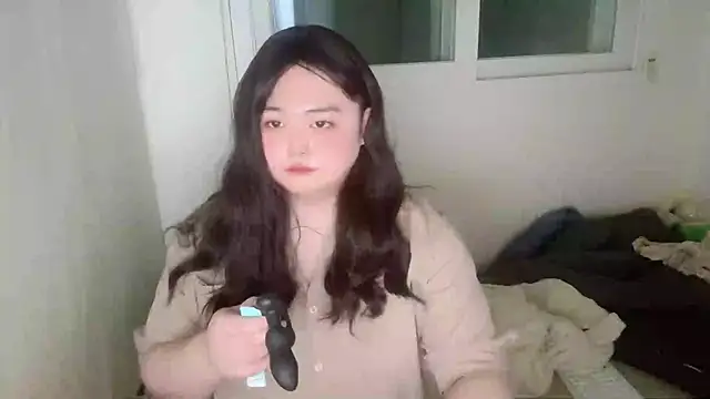 Snapshot of whhbbny chatting on January 11, 10:15 pm whhbbny online show from January 11, 10:15 pm