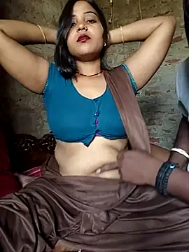 Snapshot of Simrandeshipp chatting on May 5, 3:58 am Simrandeshipp online show from May 5, 3:58 am