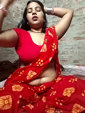 Snapshot of Simrandeshipp chatting on May 6, 4:23 pm Simrandeshipp online show from May 6, 4:23 pm