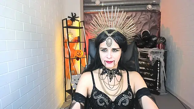 EmiliaBedy online show from October 31, 9:10 am