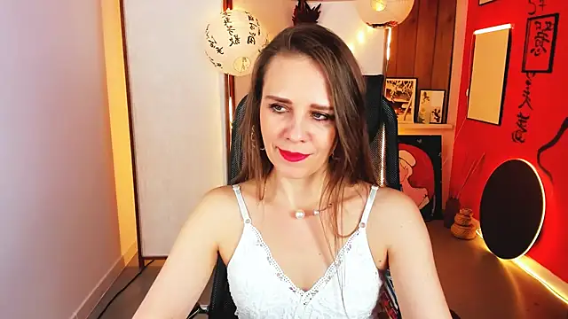 EmiliaBedy online show from April 15, 5:14 am