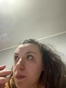 bunnythetailor online show from March 1, 4:36 am