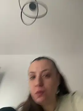 bunnythetailor online show from May 29, 4:49 pm