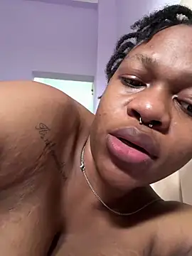 Boneca25 online show from March 12, 10:54 am