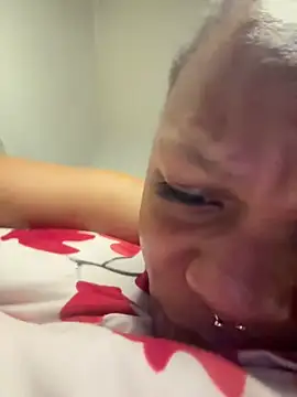 Snapshot of Boneca25 chatting on May 10, 3:50 pm Boneca25 online show from May 10, 3:50 pm