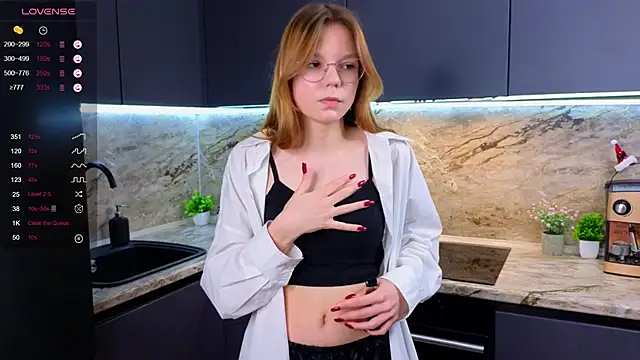 Snapshot of ElvinaBestwick chatting on January 29, 3:04 pm ElvinaBestwick online show from January 29, 3:04 pm