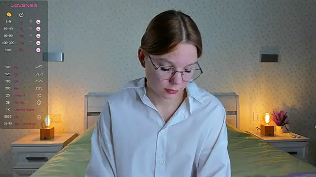 Snapshot of ElvinaBestwick chatting on March 7, 3:18 pm ElvinaBestwick online show from March 7, 3:18 pm