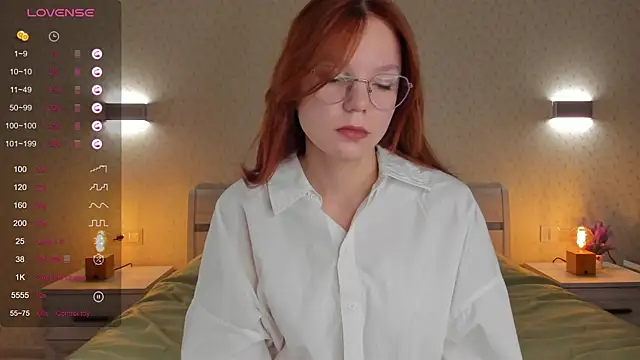 Snapshot of ElvinaBestwick chatting on March 19, 3:40 pm ElvinaBestwick online show from March 19, 3:40 pm