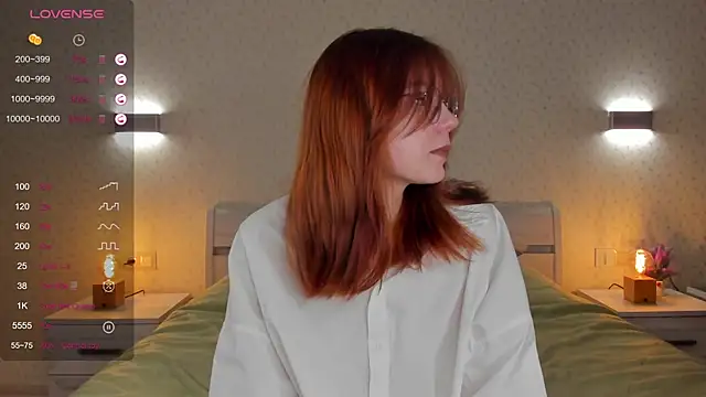 Snapshot of ElvinaBestwick chatting on March 19, 6:44 pm ElvinaBestwick online show from March 19, 6:44 pm