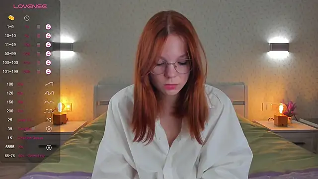 Snapshot of ElvinaBestwick chatting on March 19, 9:48 pm ElvinaBestwick online show from March 19, 9:48 pm