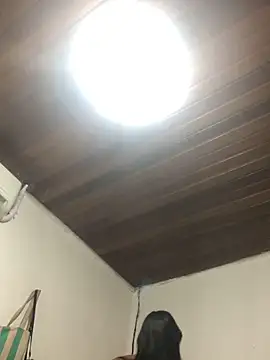 indiazinha69  online show from February 13, 7:54 pm