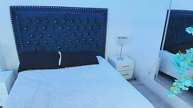 Milu ballmer online show from September 12, 6:19 pm