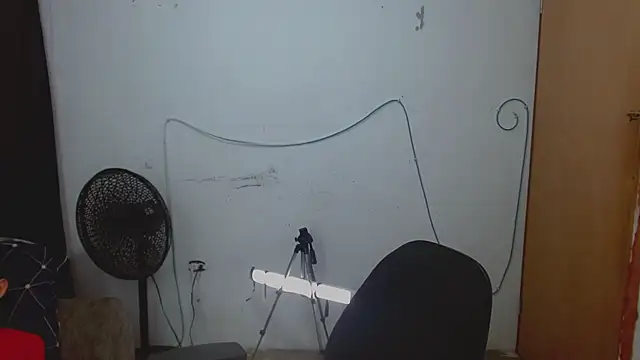 Alexxx lov online show from April 9, 12:21 pm