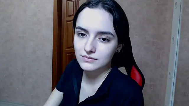 Snapshot of AmelieBanshee chatting on October 27, 11:20 pm AmelieBanshee online show from October 27, 11:20 pm