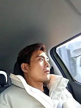 Snapshot of Doh728 chatting on November 25, 12:54 am Doh728 online show from November 25, 12:54 am