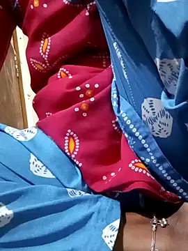 Snapshot of TeluguammayiMahi chatting on February 24, 5:11 am TeluguammayiMahi online show from February 24, 5:11 am