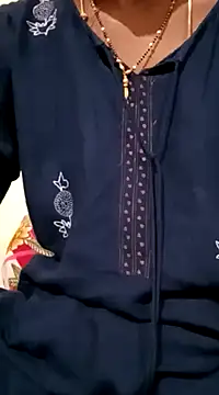 Snapshot of TeluguammayiMahi chatting on February 28, 1:15 am TeluguammayiMahi online show from February 28, 1:15 am