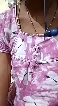 Snapshot of TeluguammayiMahi chatting on March 14, 12:21 am TeluguammayiMahi online show from March 14, 12:21 am