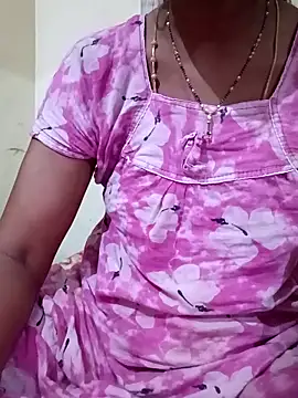 Snapshot of TeluguammayiMahi chatting on September 28, 4:56 pm TeluguammayiMahi online show from September 28, 4:56 pm