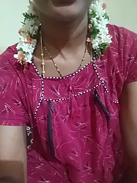 Snapshot of TeluguammayiMahi chatting on June 4, 1:11 am TeluguammayiMahi online show from June 4, 1:11 am