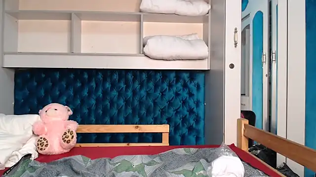 YoungDiva69 online show from February 1, 7:29 am