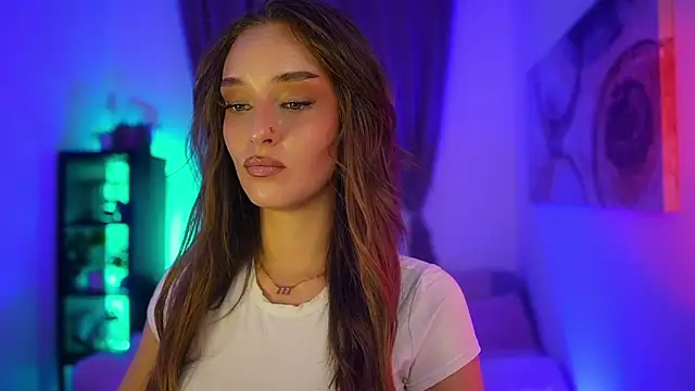 Clara Nia online show from November 1, 7:49 pm