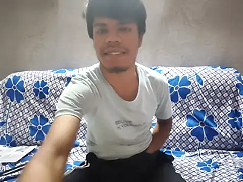 Snapshot of HomeCum chatting on November 14, 12:04 pm HomeCum online show from November 14, 12:04 pm