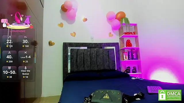 Snapshot of Nicol_TransGirl chatting on May 22, 4:30 am Nicol TransGirl online show from May 22, 4:30 am