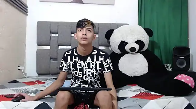 Snapshot of KING_STYLE2 chatting on February 6, 11:15 pm KING STYLE2 online show from February 6, 11:15 pm