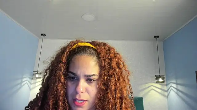 Snapshot of ninna_curly chatting on April 23, 3:41 am ninna curly online show from April 23, 3:41 am