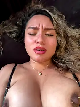 Snapshot of Iam_Cassi chatting on October 24, 7:43 pm Iam Cassi online show from October 24, 7:43 pm