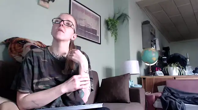 Astrid-Gilbert online show from February 26, 12:03 pm