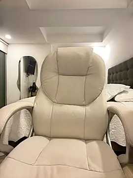 Snapshot of sofiaxox chatting on February 25, 11:47 pm sofiaxox online show from February 25, 11:47 pm