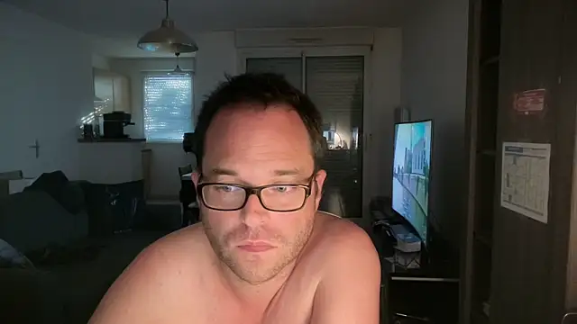 Funnyjul31 online show from May 7, 5:18 pm