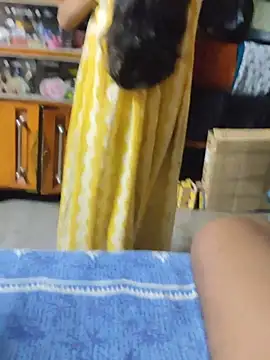 birds0641 online show from October 28, 5:59 pm