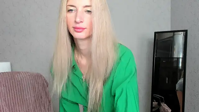 skinnyladyy online show from February 4, 2:07 am