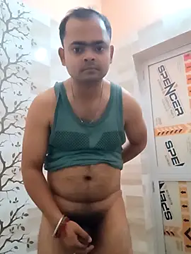 guavam65 online show from April 28, 3:06 pm