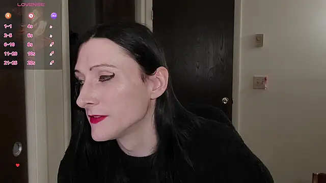 Snapshot of Ivyrose4999 chatting on May 29, 3:43 pm Ivyrose4999 online show from May 29, 3:43 pm